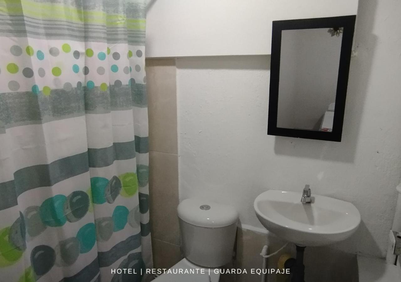 Hotel 4 Manzanas Santa Marta  Buitenkant foto
